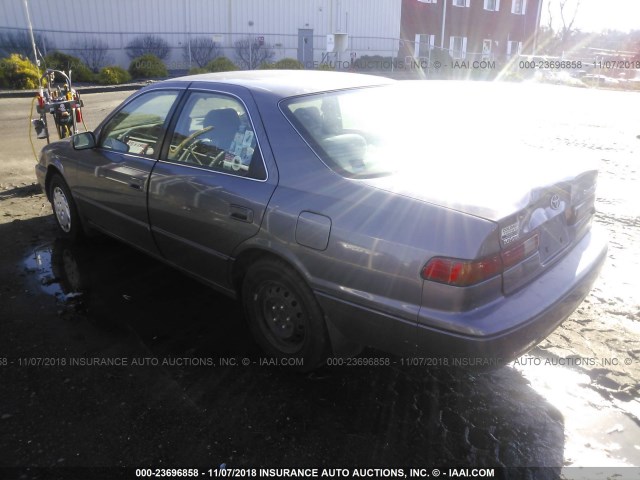 4T1BG22K0VU015088 - 1997 TOYOTA CAMRY CE/LE/XLE GRAY photo 3