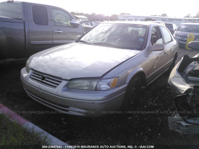 4T1BG22K0XU877732 - 1999 TOYOTA CAMRY CE/LE/XLE 金色 照片 2