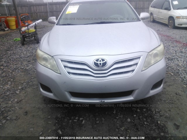 4T4BF3EK9BR179042 - 2011 TOYOTA CAMRY SE/LE/XLE SILVER photo 6
