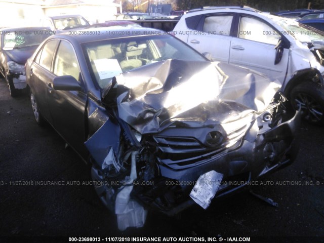 JTNBE46K773071307 - 2007 TOYOTA CAMRY NEW GENERAT CE/LE/XLE/SE GRAY photo 1