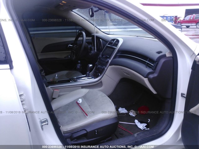 1G11D5RRXDF112758 - 2013 CHEVROLET MALIBU 1LT WHITE photo 5