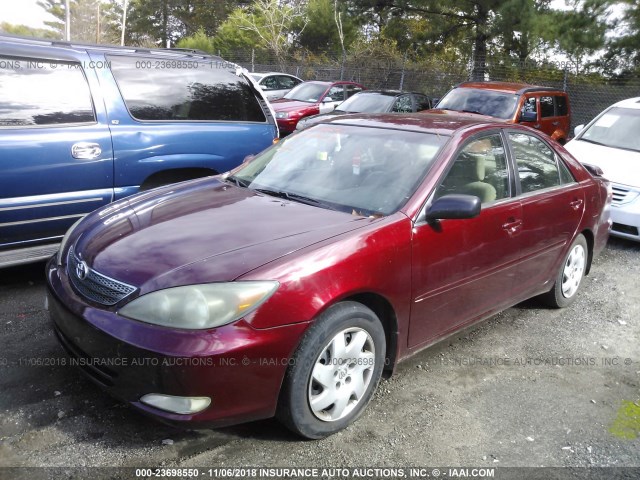 4T1BE32K02U009363 - 2002 TOYOTA CAMRY LE/XLE/SE RED photo 2