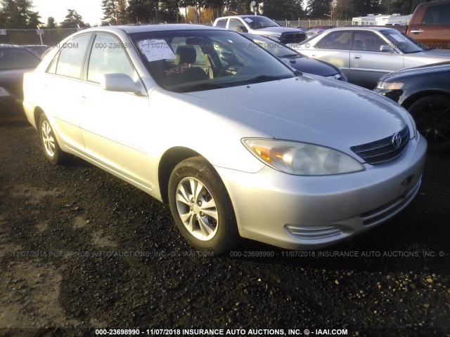 4T1BF32K04U587723 - 2004 TOYOTA CAMRY LE/XLE/SE SILVER photo 1