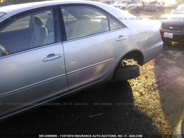 4T1BF32K04U587723 - 2004 TOYOTA CAMRY LE/XLE/SE SILVER photo 6