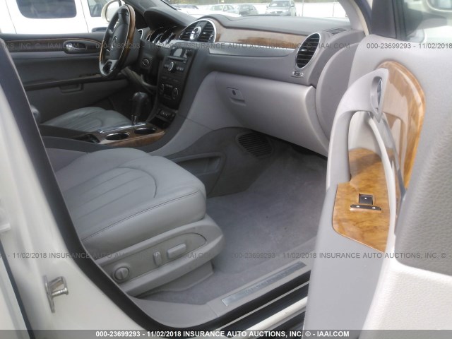 5GALVCED5AJ198826 - 2010 BUICK ENCLAVE CXL 奶油色 照片 5
