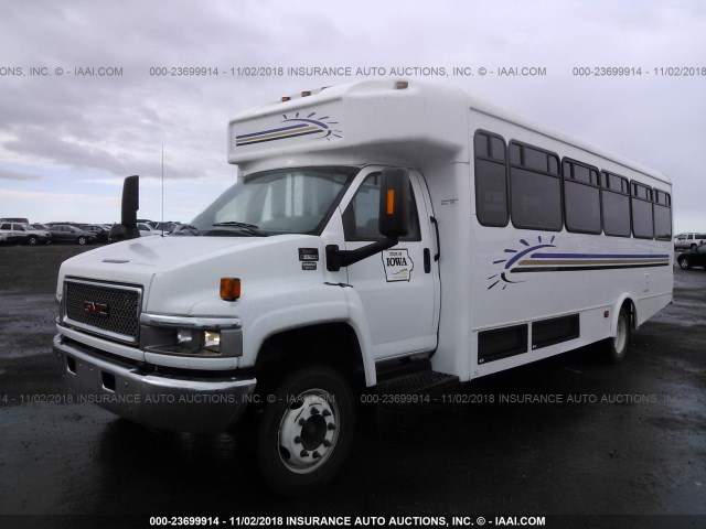 1GDG5V1939F410596 - 2009 GMC C5500 C5V042 WHITE photo 2