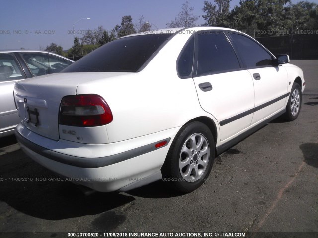 YV1VS2553YF564017 - 2000 VOLVO S40 WHITE photo 4