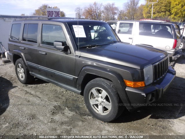1J8HG48KX6C356841 - 2006 JEEP COMMANDER GRAY photo 1