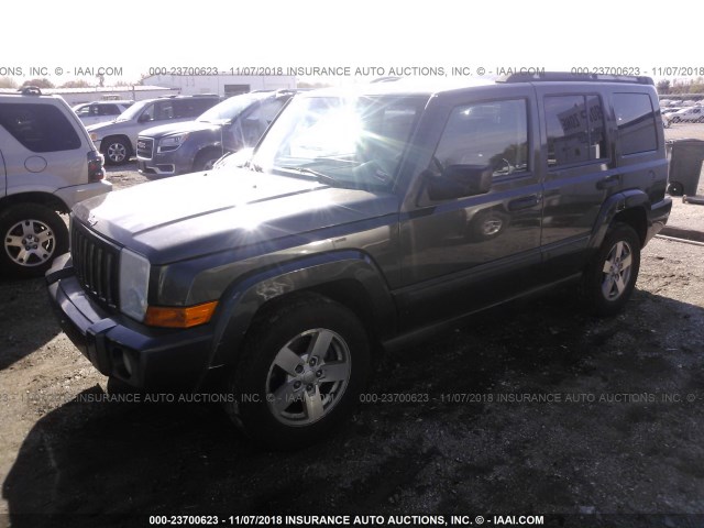 1J8HG48KX6C356841 - 2006 JEEP COMMANDER GRAY photo 2