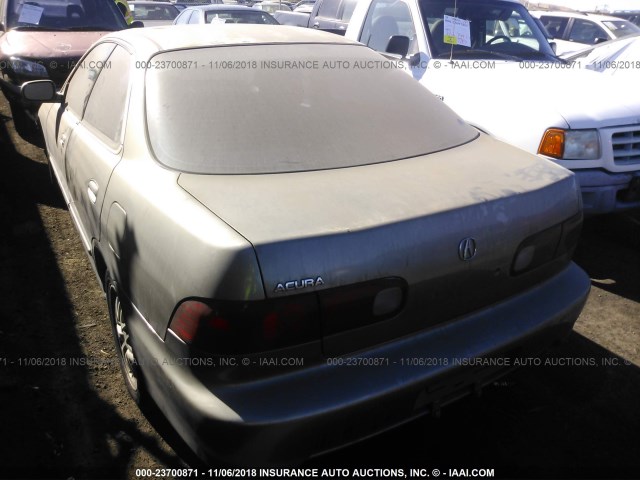 JH4DB7667WS001948 - 1998 ACURA INTEGRA GS GRAY photo 3