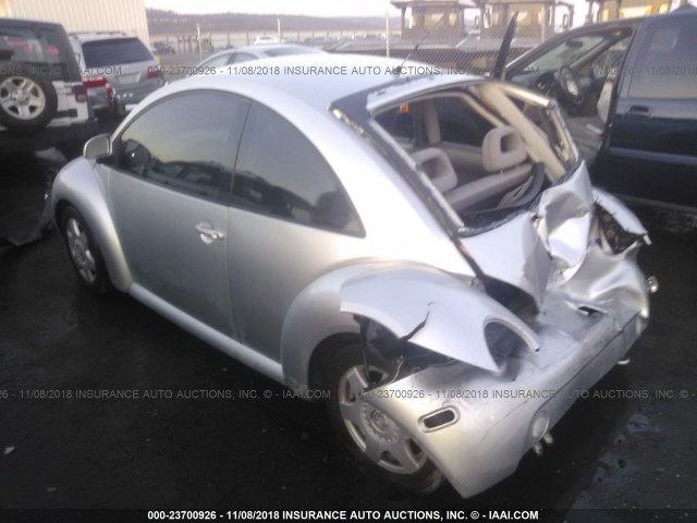 3VWBB61C2WM007775 - 1998 VOLKSWAGEN NEW BEETLE SILVER photo 3