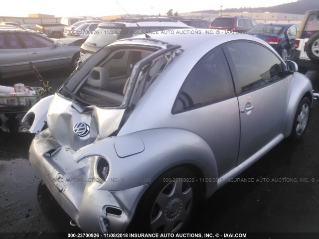 3VWBB61C2WM007775 - 1998 VOLKSWAGEN NEW BEETLE SILVER photo 4