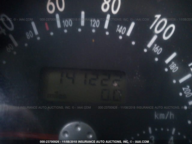 3VWBB61C2WM007775 - 1998 VOLKSWAGEN NEW BEETLE 银色 照片 7