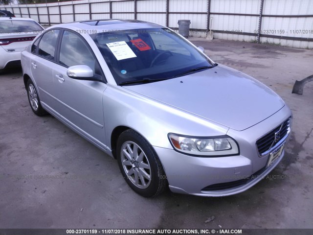 YV1MS382882383537 - 2008 VOLVO S40 2.4I SILVER photo 1