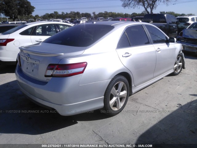 4T1BF3EK5AU073180 - 2010 TOYOTA CAMRY SE/LE/XLE SILVER photo 4