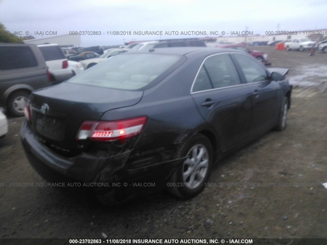 4T1BF3EK4AU102801 - 2010 TOYOTA CAMRY SE/LE/XLE GRAY photo 4