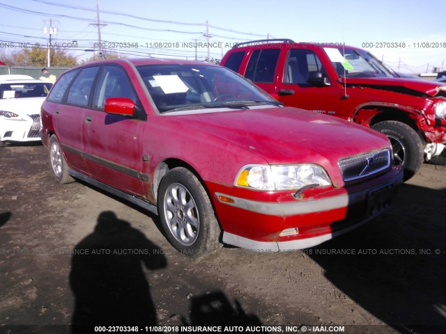 YV1VW2553YF435229 - 2000 VOLVO V40 RED photo 1