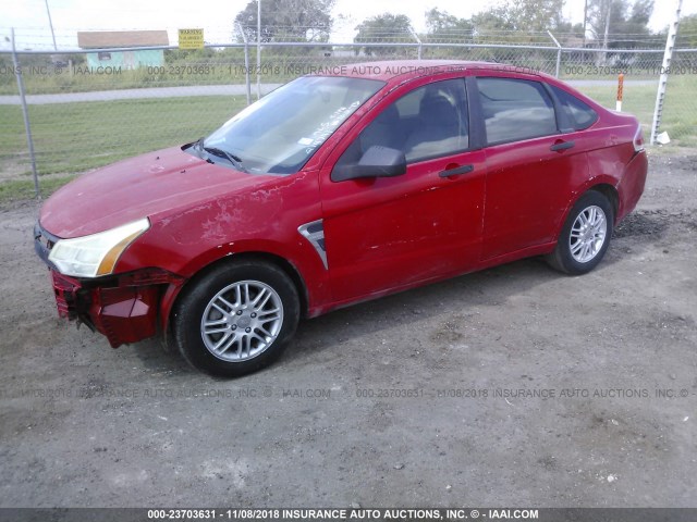 1FAHP35NX8W214741 - 2008 FORD FOCUS SE/SEL/SES RED photo 2