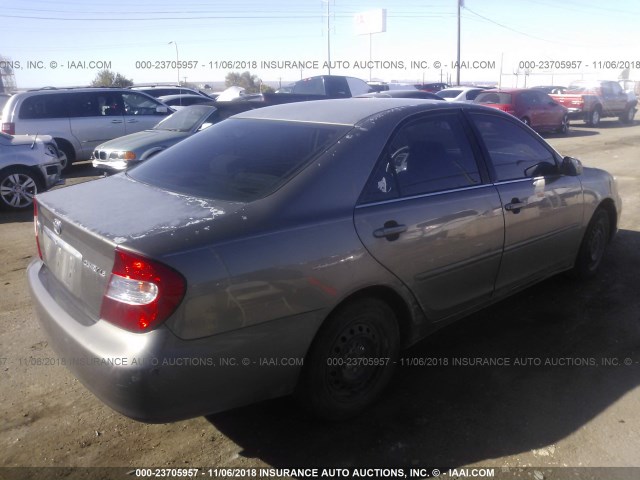 4T1BE32K72U590036 - 2002 TOYOTA CAMRY LE/XLE/SE GRAY photo 4