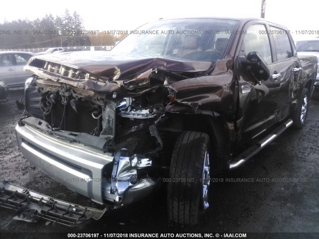 5TFAY5F1XEX372020 - 2014 TOYOTA TUNDRA CREWMAX PLATINUM Braun Foto 6