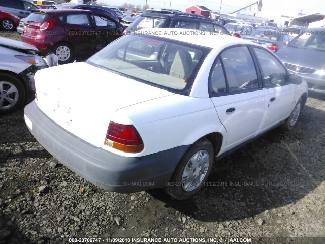 1G8ZG5286WZ228845 - 1998 SATURN SL1 WHITE photo 4