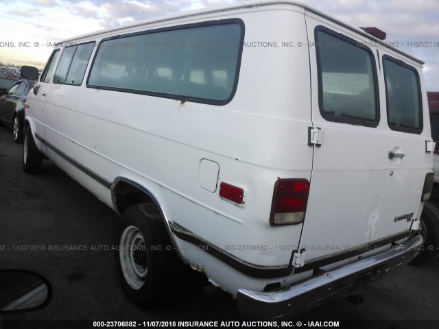 1GAHG39K8SF224646 - 1995 CHEVROLET G30 G30 WHITE photo 3