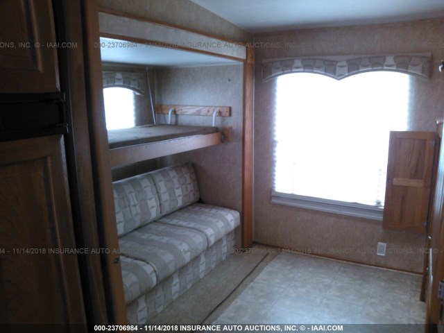 47CFCRR206C653511 - 2006 DUTCHMEN COLORADO 5TH WHEEL CAMPER  BEIGE photo 10