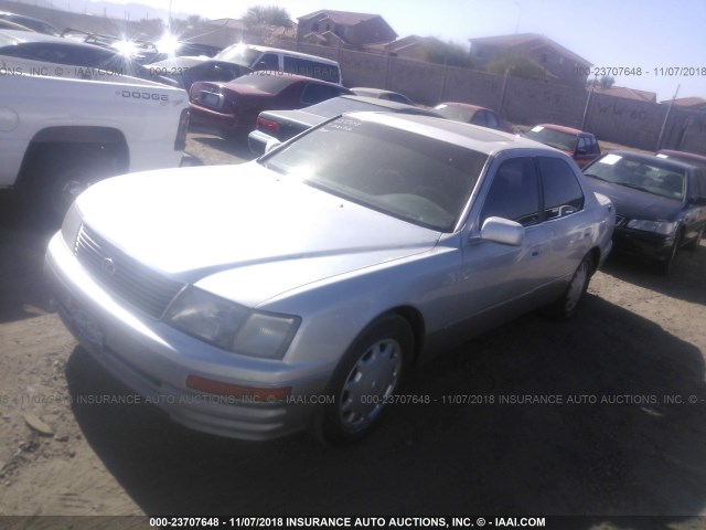 JT8BH28F1V0081456 - 1997 LEXUS LS 400 ვერცხლისფერი ფოტო 2