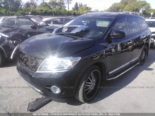 5N1AR2MN6DC620055 - 2013 NISSAN PATHFINDER S/SV/SL/PLATINUM BLACK photo 2