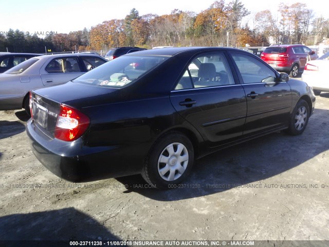 JTDBE32K620063021 - 2002 TOYOTA CAMRY LE/XLE/SE BLACK photo 4
