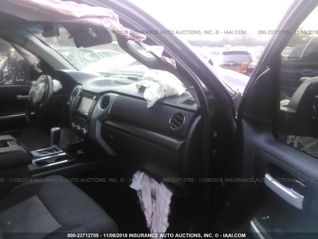 5TFRY5F11EX160643 - 2014 TOYOTA TUNDRA DOUBLE CAB SR/SR5 BLACK photo 5