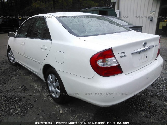 4T1BE32K04U269653 - 2004 TOYOTA CAMRY LE/XLE/SE WHITE photo 3