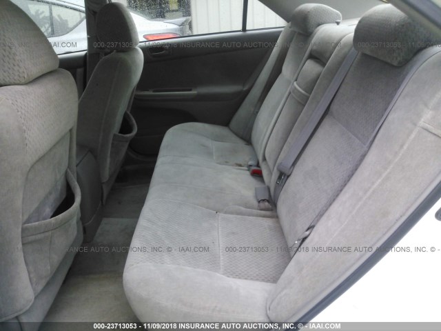 4T1BE32K04U269653 - 2004 TOYOTA CAMRY LE/XLE/SE WHITE photo 8