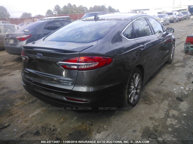 3FA6P0RU3KR109489 - 2019 FORD FUSION TITANIUM GRAY photo 4