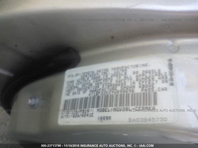 4T1BF22KXYU098696 - 2000 TOYOTA CAMRY LE/XLE SILVER photo 9