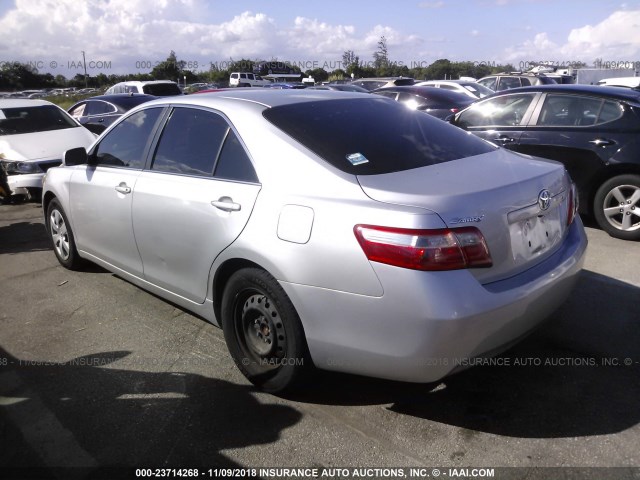 4T1BE46K39U322207 - 2009 TOYOTA CAMRY SE/LE/XLE ვერცხლისფერი ფოტო 3