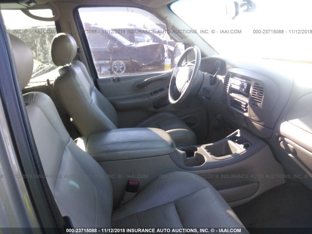 1FMPU18L11LB40111 - 2001 FORD EXPEDITION EDDIE BAUER ოქროსფერი ფოტო 5