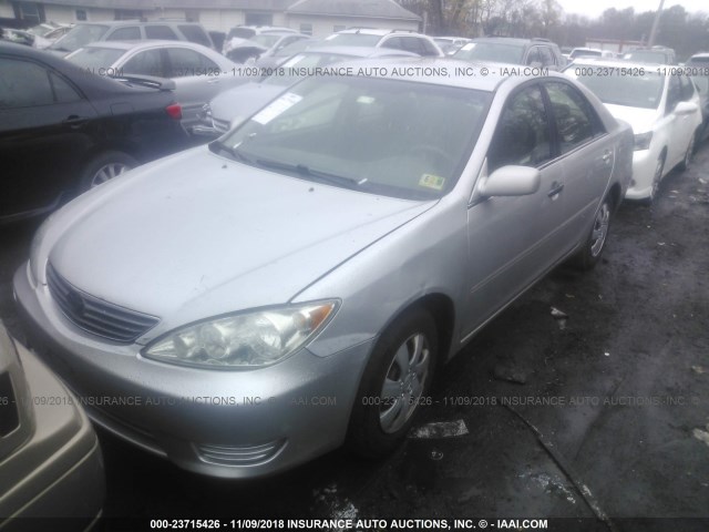 4T1BE32K86U681385 - 2006 TOYOTA CAMRY LE/XLE/SE SILVER photo 2
