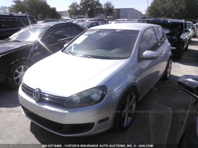 WVWAA7AJ7BW042327 - 2011 VOLKSWAGEN GOLF SILVER photo 2