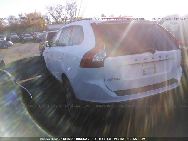 YV4982DL0A2108542 - 2010 VOLVO XC60 3.2 WHITE photo 3