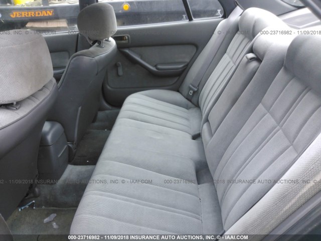 4T1SK11E5NU119452 - 1992 TOYOTA CAMRY DLX 绿色 照片 8