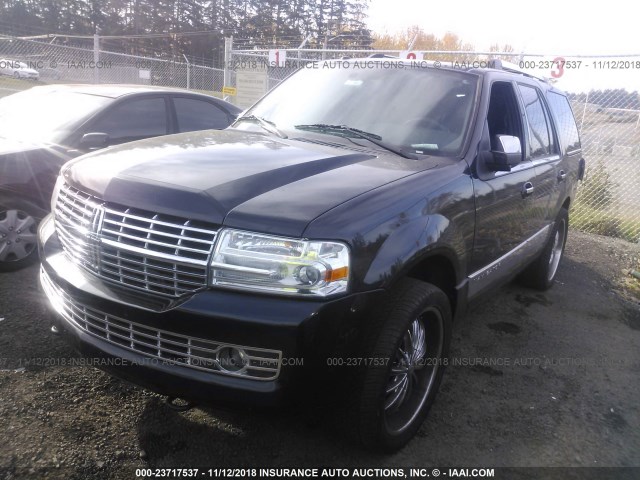5LMJJ2H57BEJ05100 - 2011 LINCOLN NAVIGATOR Қара фото 2