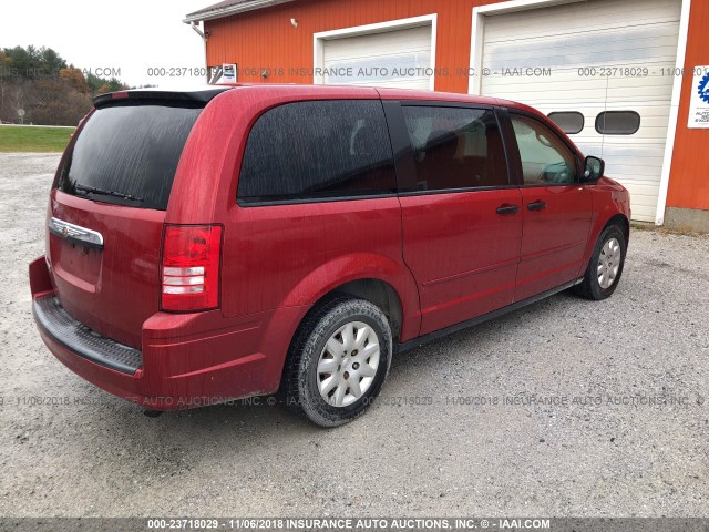 2A8HR44H58R107460 - 2008 CHRYSLER TOWN & COUNTRY LX RED photo 4