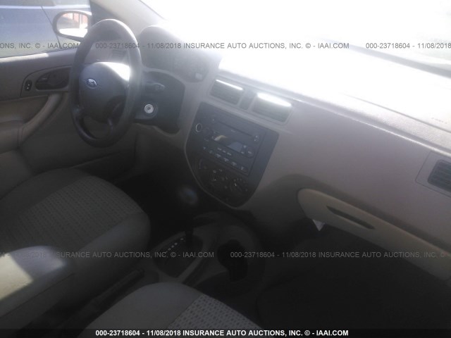 1FAFP34N07W195799 - 2007 FORD FOCUS ZX4/S/SE/SES 绿色 照片 5