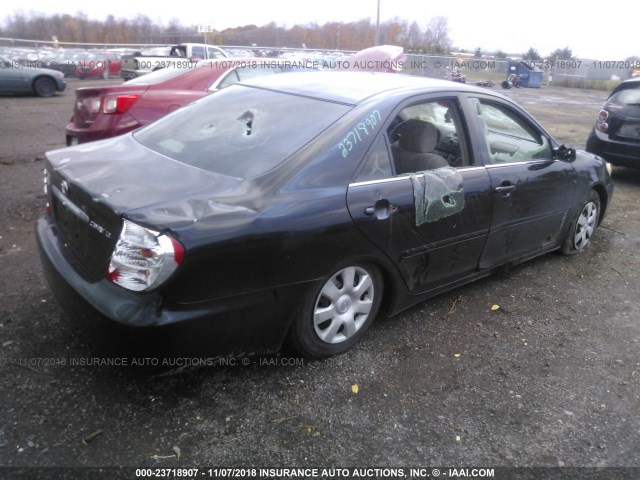 JTDBE32K520088444 - 2002 TOYOTA CAMRY LE/XLE/SE BLACK photo 4