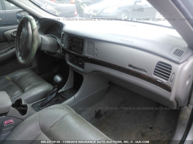 2G1WH55K4Y9314884 - 2000 CHEVROLET IMPALA LS SILVER photo 5