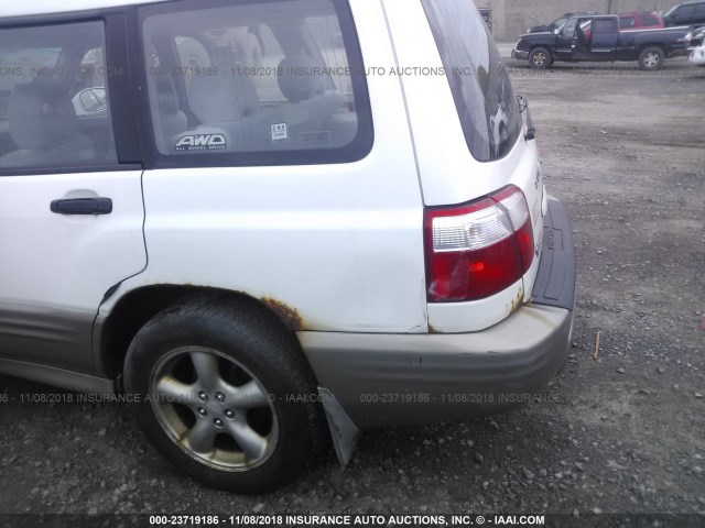 JF1SF65521G760525 - 2001 SUBARU FORESTER S WHITE photo 6