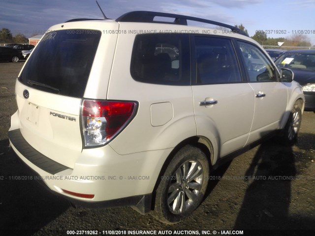 JF2SHBECXCH440556 - 2012 SUBARU FORESTER LIMITED WHITE photo 4