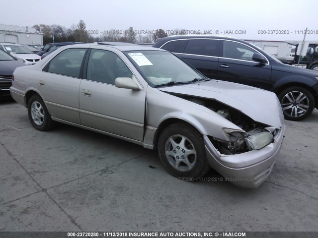 4T1BG22K1VU155067 - 1997 TOYOTA CAMRY CE/LE/XLE 金色 照片 1