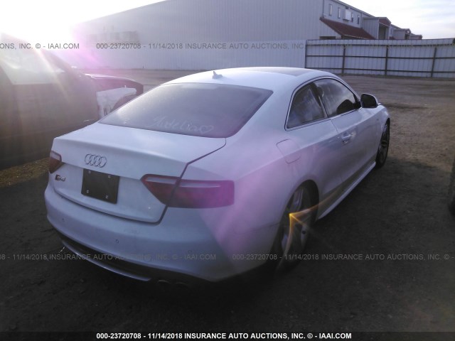 WAURV78T89A035051 - 2009 AUDI S5 QUATTRO WHITE photo 4